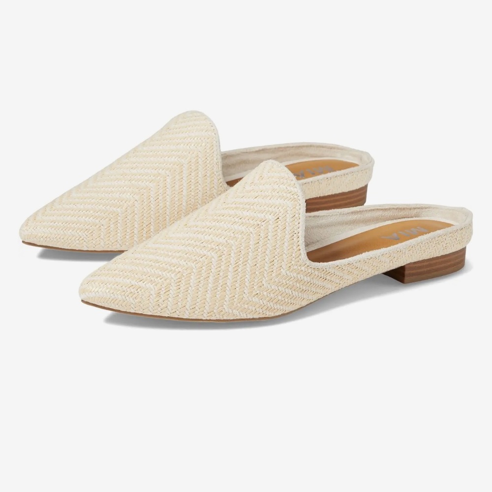 NIB MIA JOHONA WOVEN MULES SLIP ON WOMEN FLAT SHOES SIZE 8.5